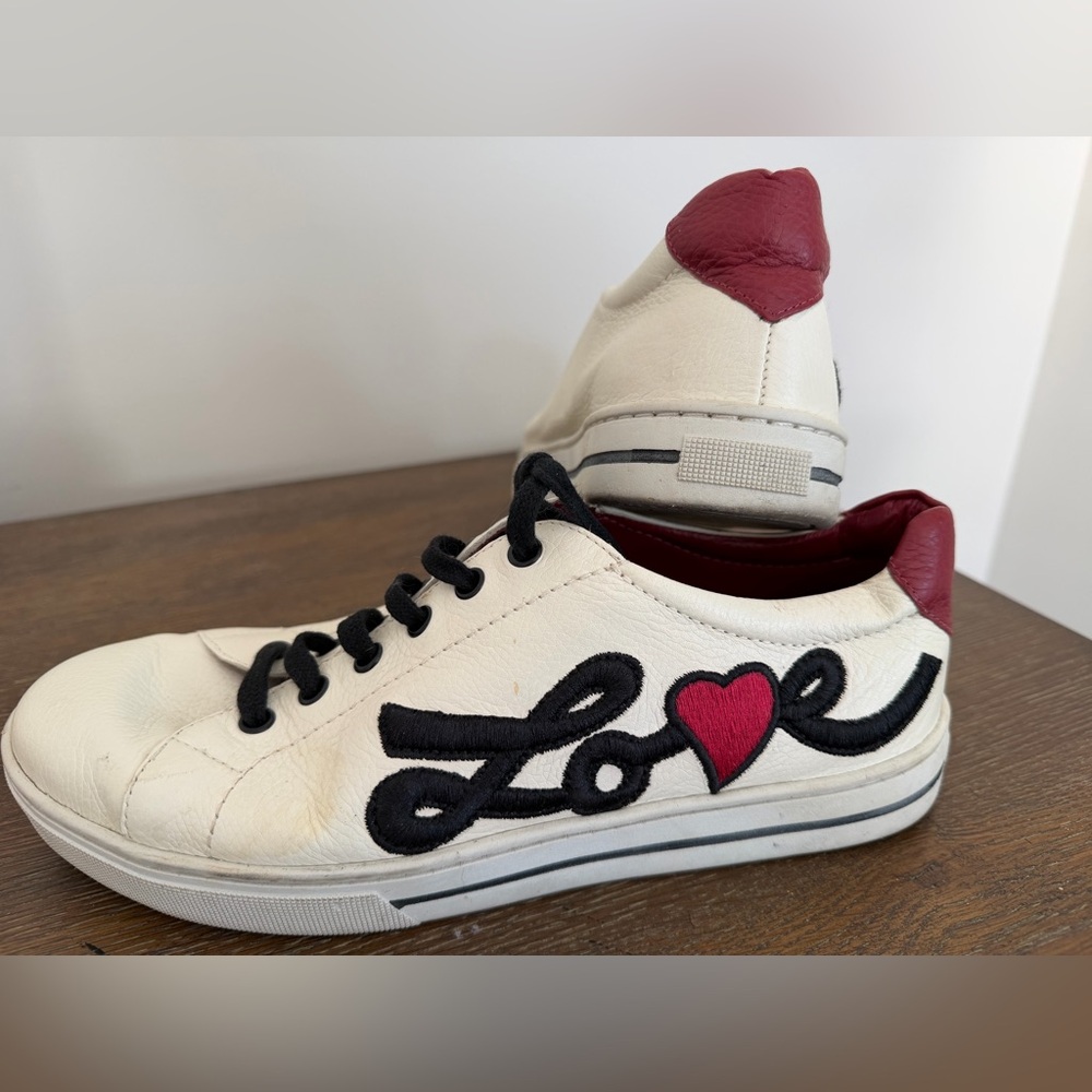 Brighton Love me white Leather Sneakers w Hearts in a 9 - Picture 11 of 15